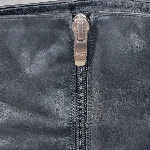 Marc Fisher Womens‎ 9.5 Black Leather Pointy Toe Minimalist Sexy Heeled Bootie - Picture 3 of 13